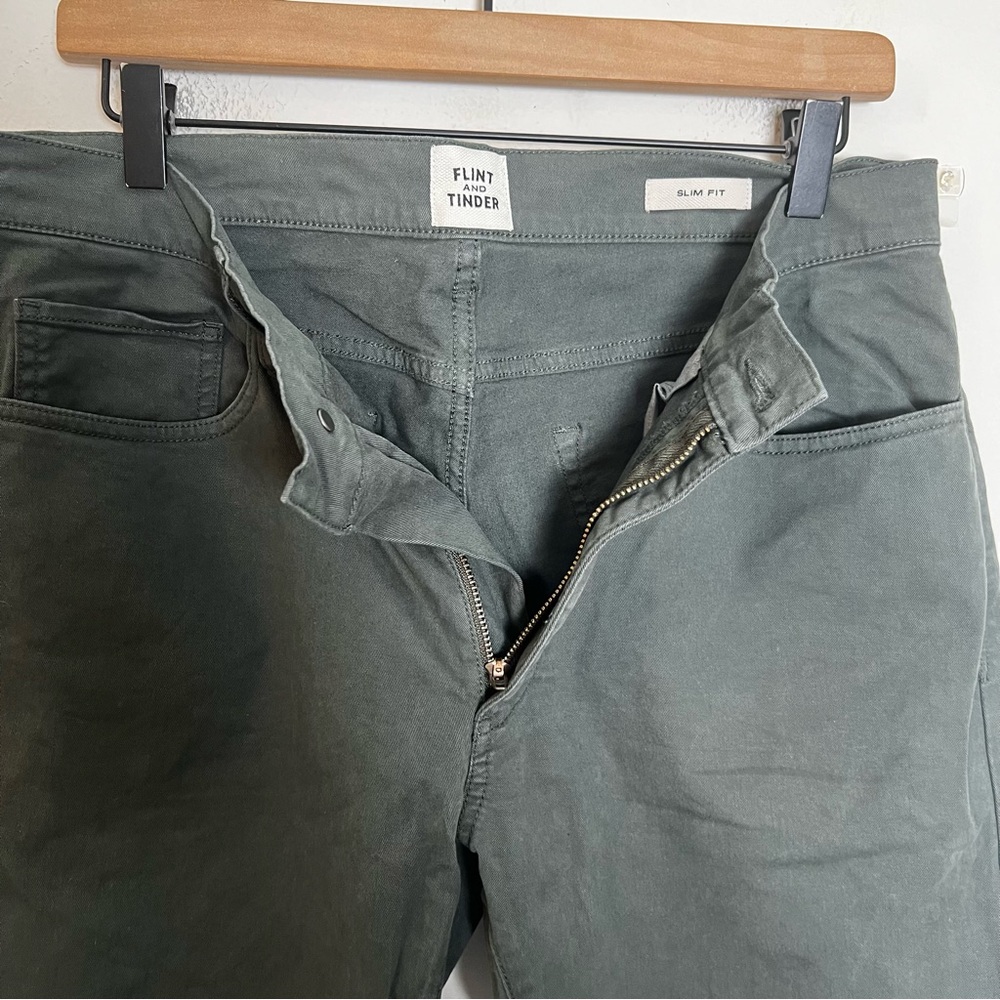 FLINT AND TINDER- 365 Slim Pants Chino Everyday Wear 30” Work Outdoors Travel - Picture 6 of 9